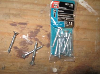 #10  wood screws inchandahalf Oct 6 headstones frames and Floyds 052.JPG