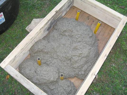 dump cement in frame Oct 6 headstones frames and Floyds 068.JPG